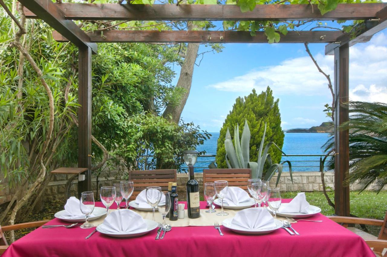 Royal Holiday Apartments Sveti Stefan Buitenkant foto