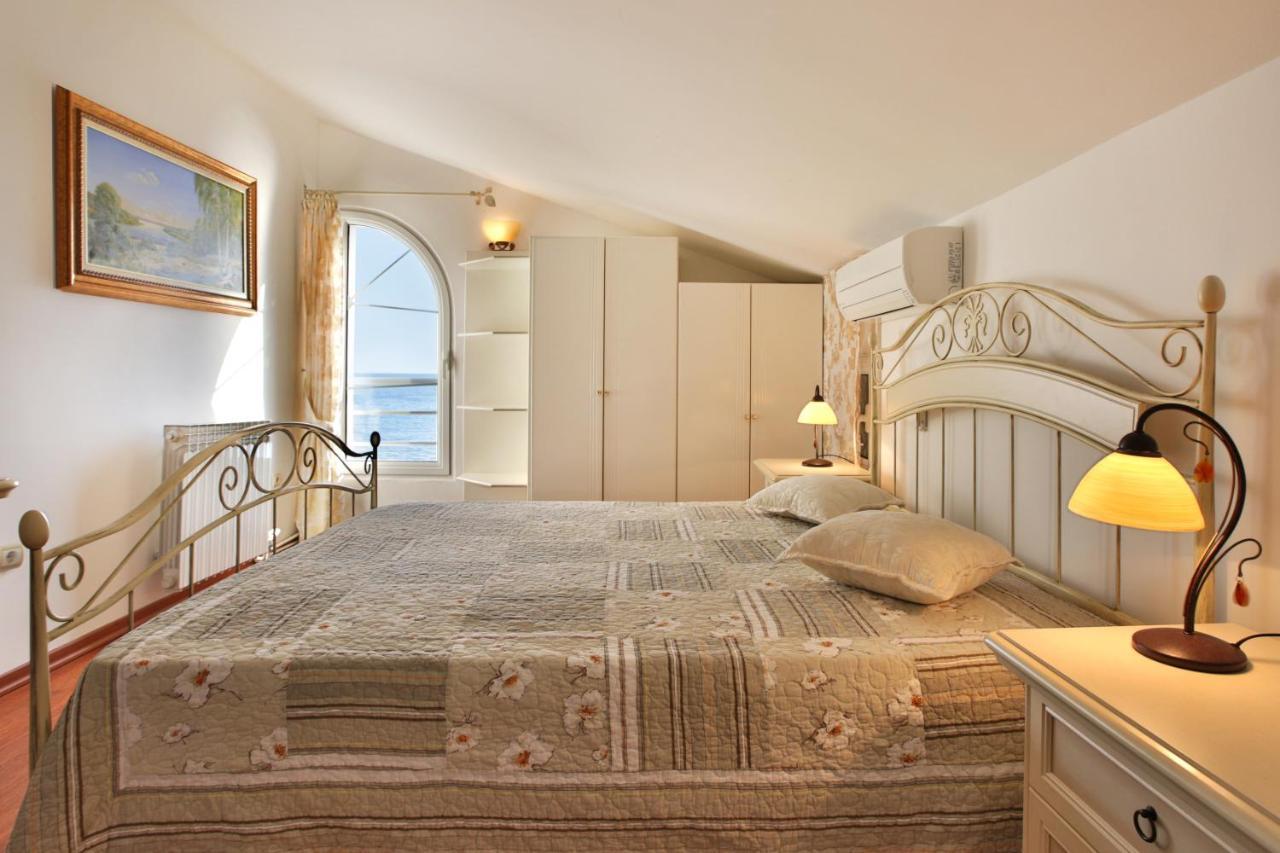Royal Holiday Apartments Sveti Stefan Buitenkant foto