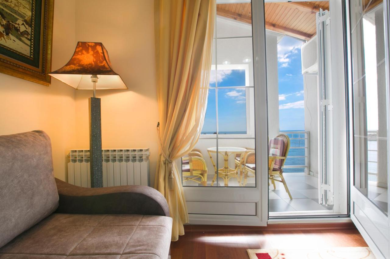 Royal Holiday Apartments Sveti Stefan Buitenkant foto