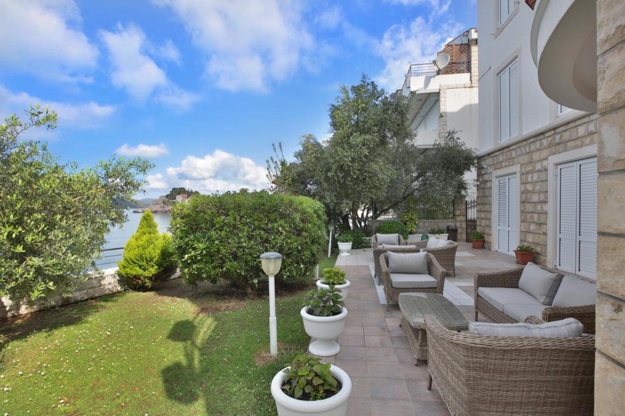 Royal Holiday Apartments Sveti Stefan Buitenkant foto