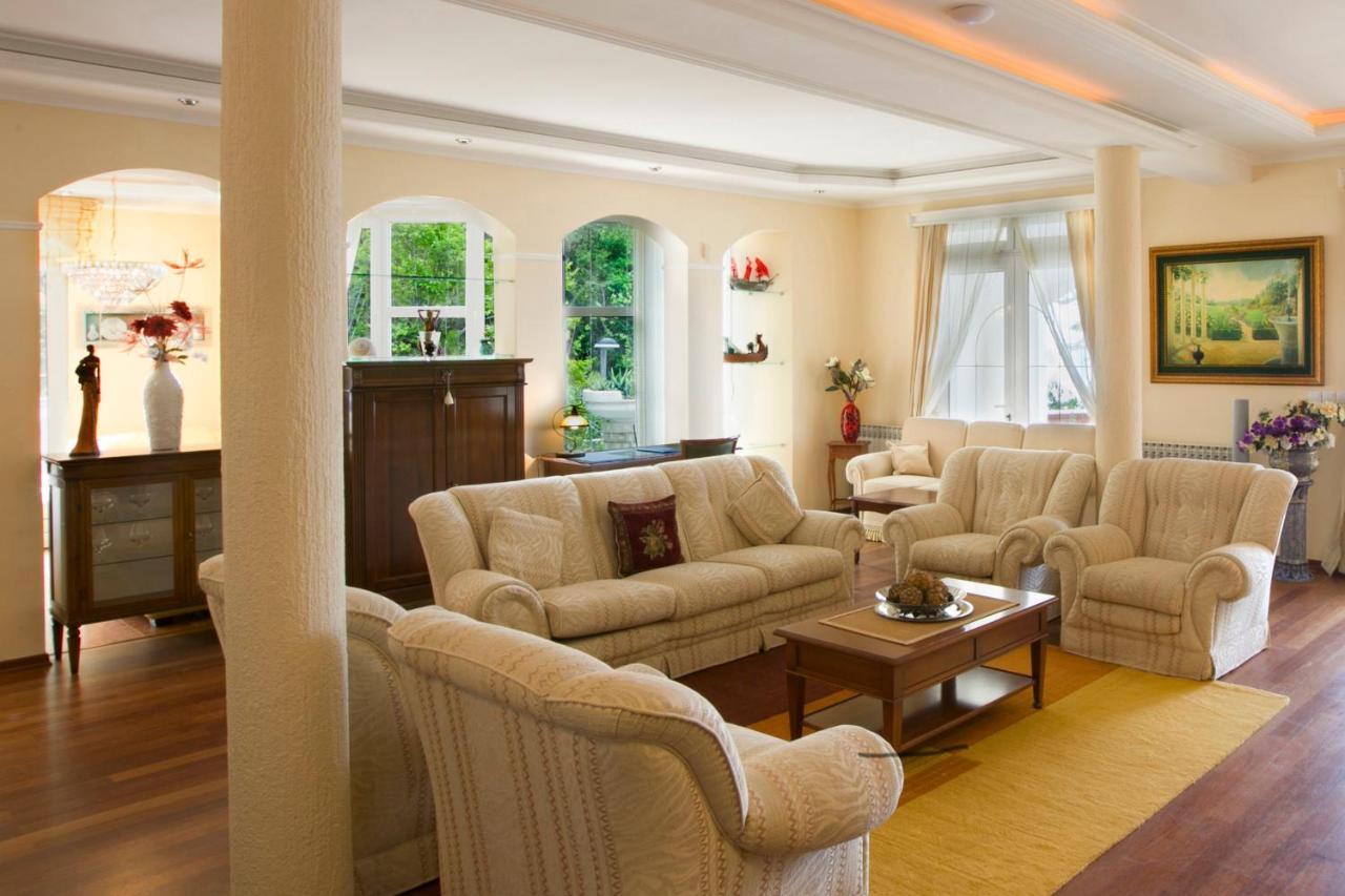 Royal Holiday Apartments Sveti Stefan Buitenkant foto