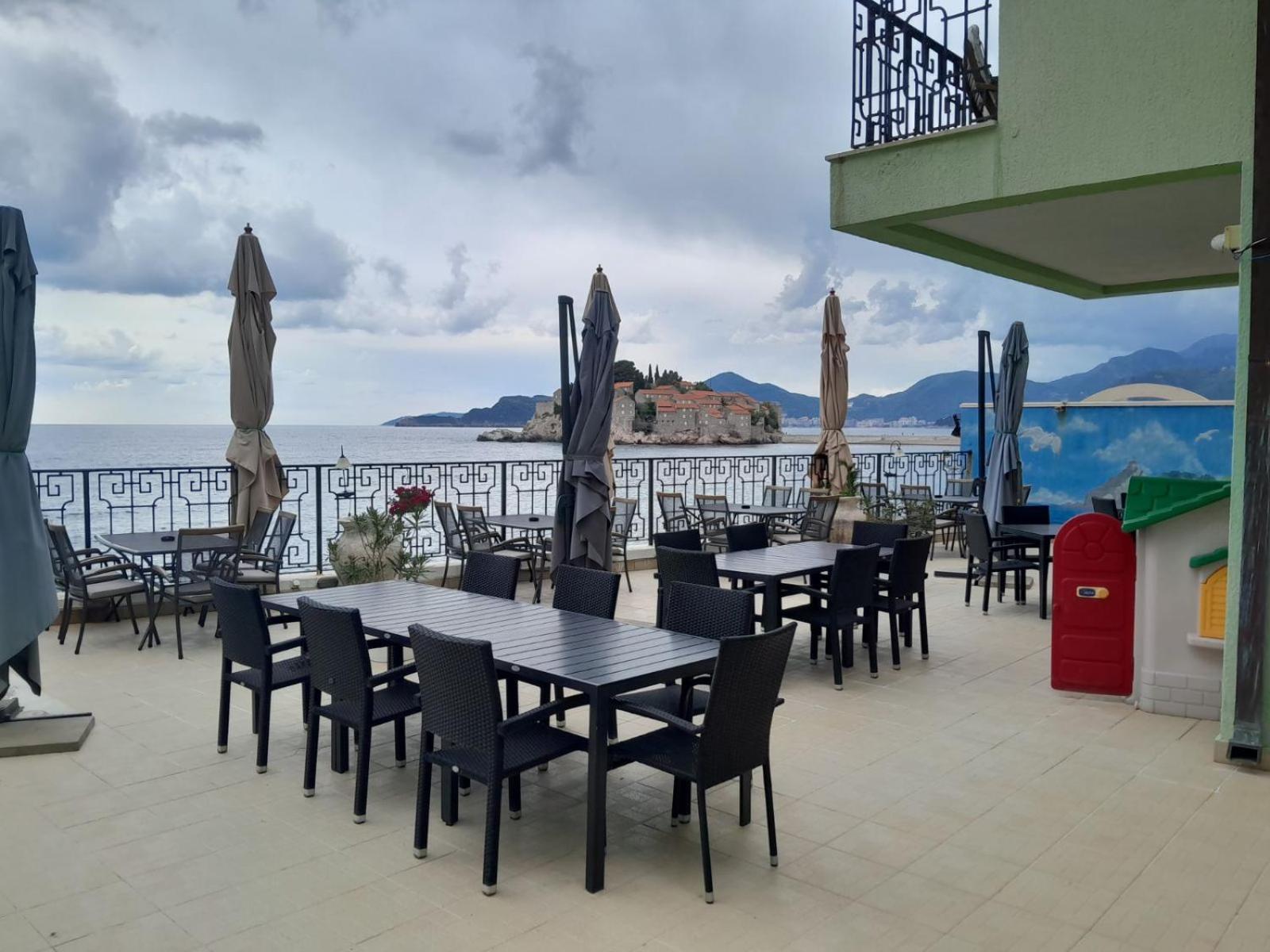 Royal Holiday Apartments Sveti Stefan Buitenkant foto