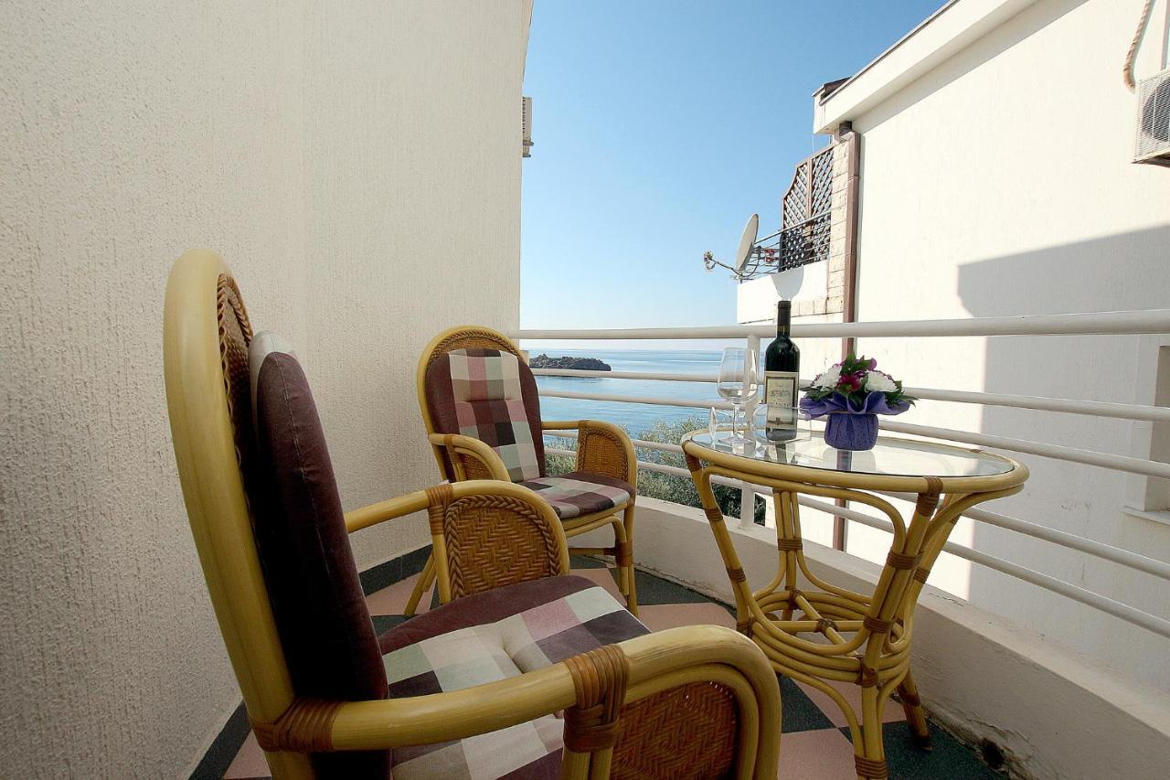 Royal Holiday Apartments Sveti Stefan Buitenkant foto